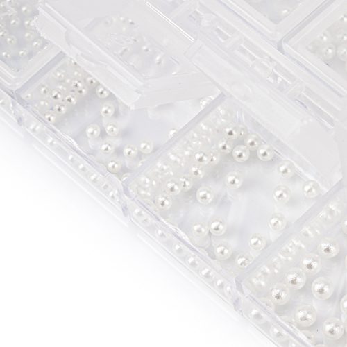 Körömdíszítő gyöngyök boxban 470db